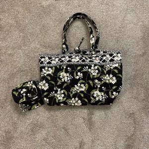 Vera Bradley tote w/ jewelry tote
